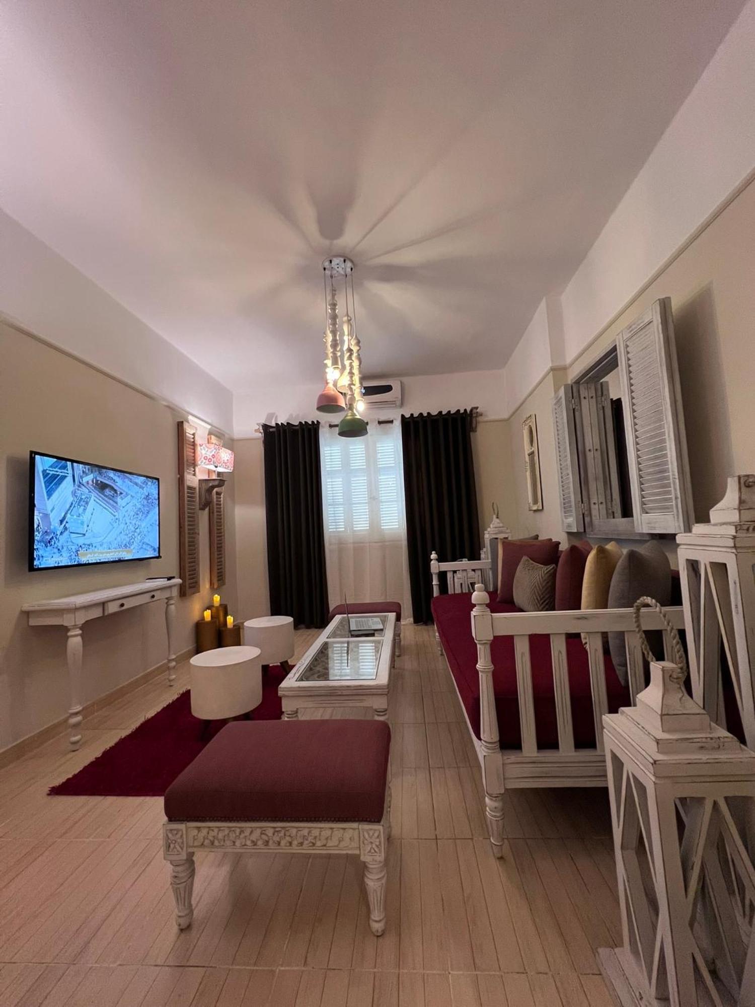 Ma Maison Cleopatra, Apartman *